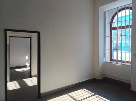 Prodej obchodní prostory, 75 m²