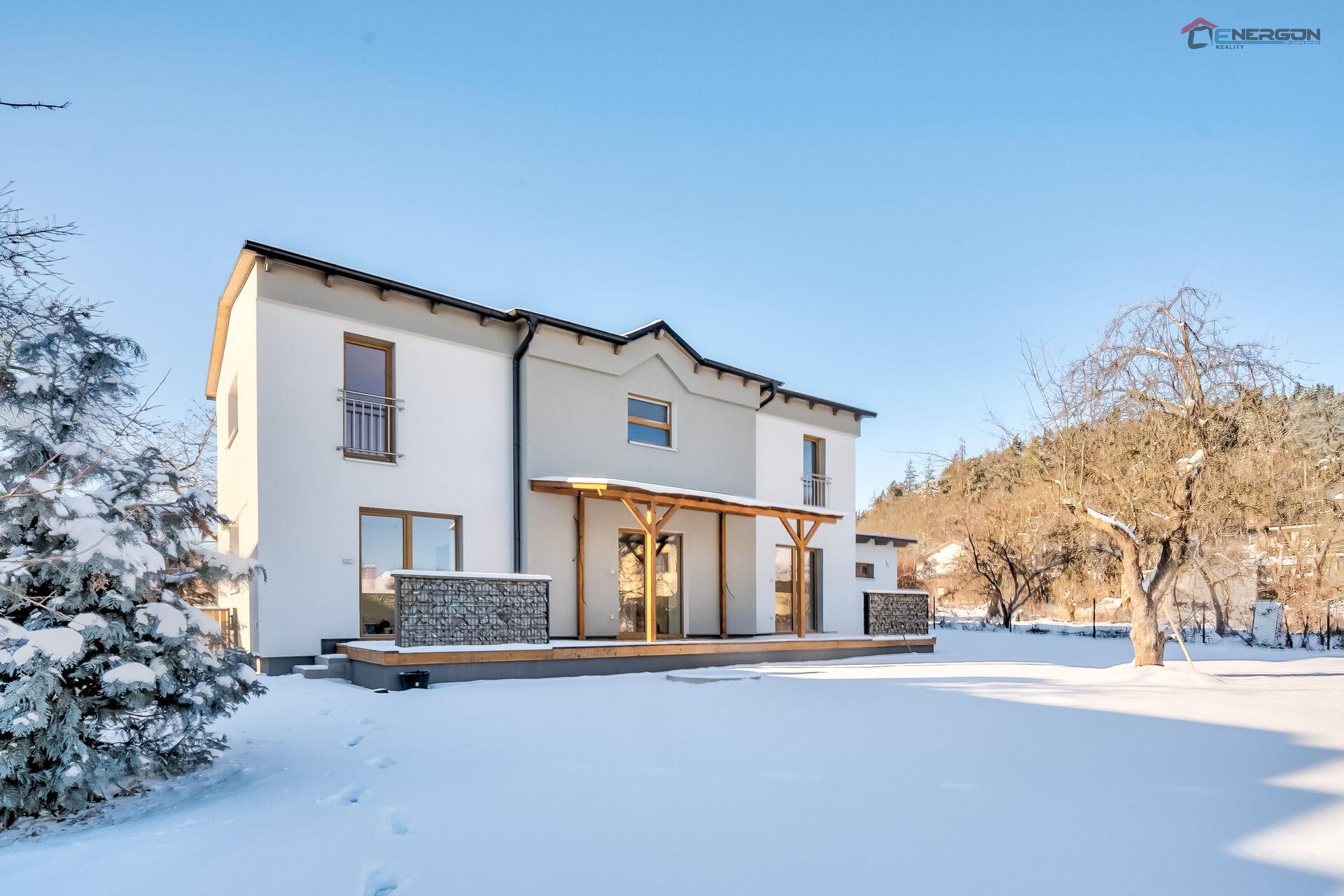 RD Pičín, pozemek 721 m2, terase, sklep