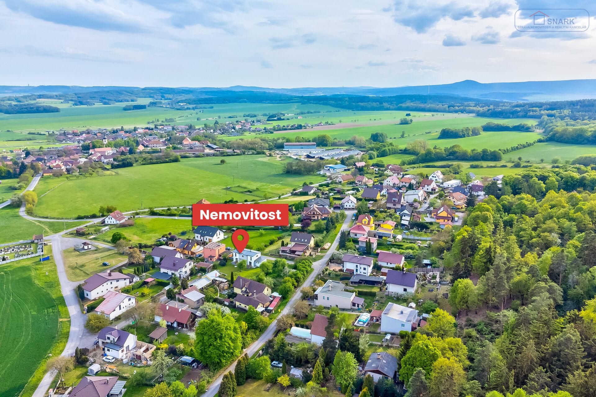 RD Pičín, pozemek 721 m2, terase, sklep
