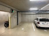 Pronájem garážového stání, 13 m²