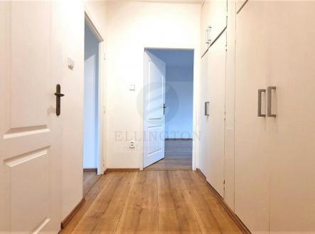 Pronájem bytu, 2+1, 56 m²