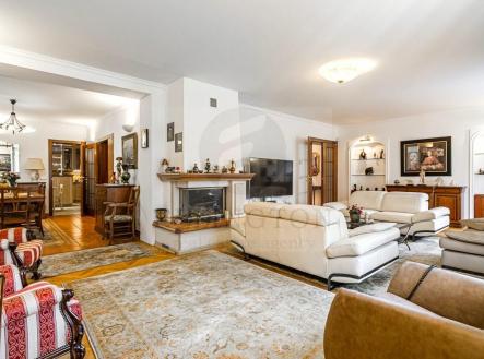 Prodej domu/vily, 715 m²