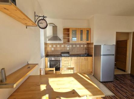 Pronájem bytu, 1+kk, 32 m²