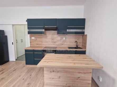 Pronájem bytu, 1+kk, 31 m² obrázek