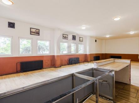 Prodej - obchodní prostor, 566 m²