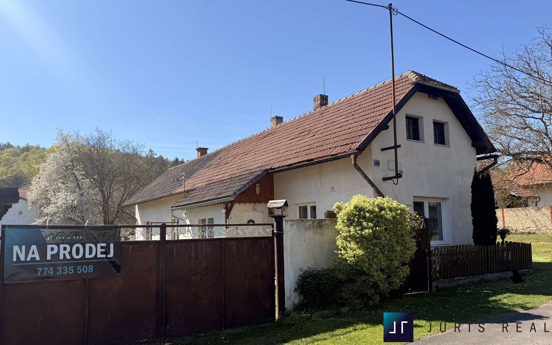 pohled na dům čelní 3