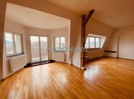 Pronájem bytu, 2+1, 70 m²