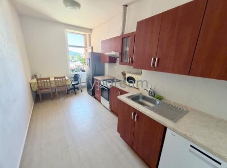 Pronájem bytu, 2+1, 63 m²