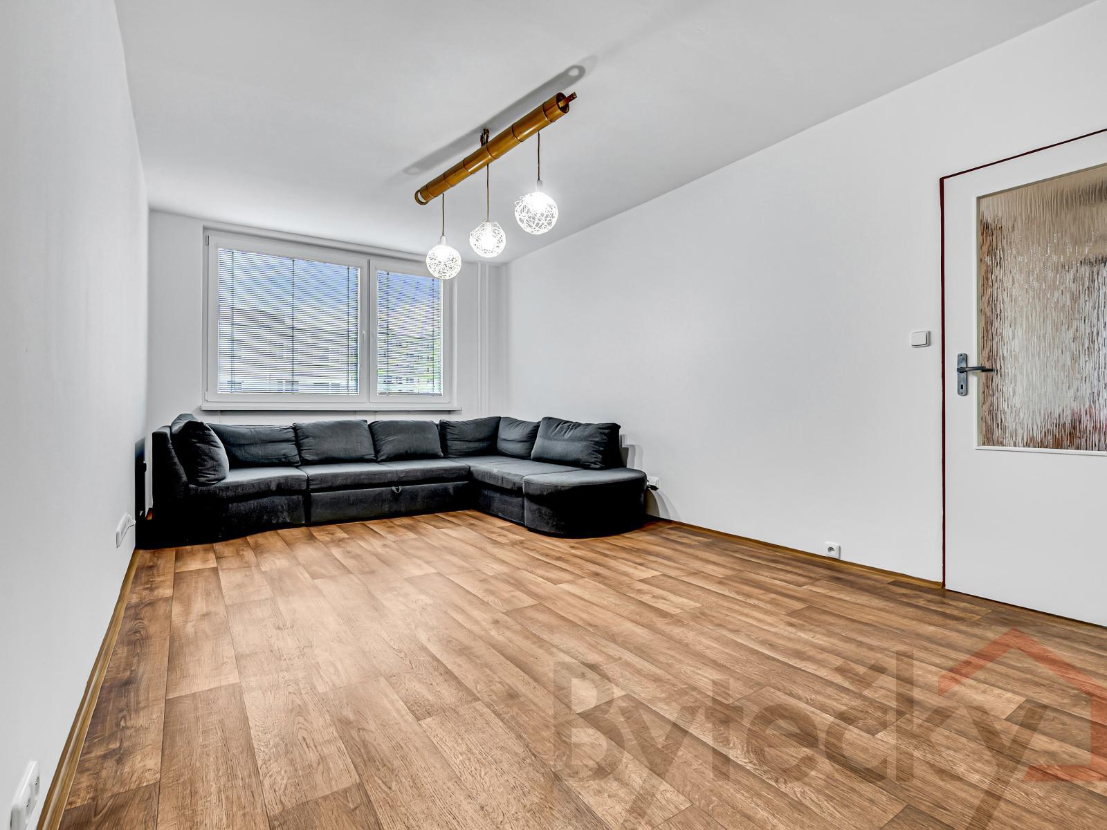 (31) Byt Černý Most 14.JPG