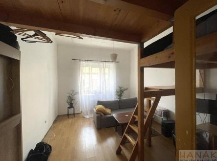 Pronájem bytu, 1+1, 35 m²