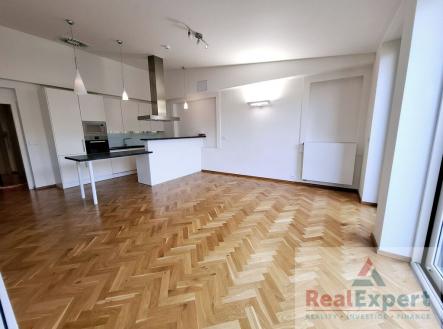 Pronájem bytu, 2+kk, 74 m²