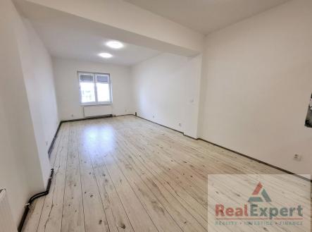 Pronájem bytu, 3+kk, 72 m²