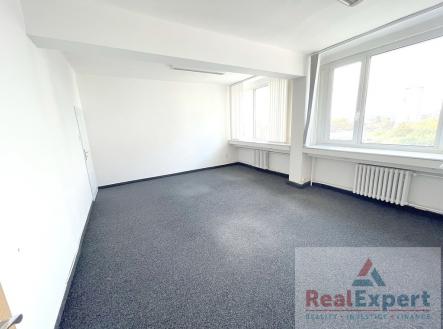 Pronájem kanceláře, 60 m²