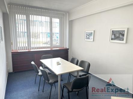 Pronájem kanceláře, 40 m²