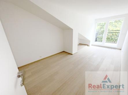 Pronájem bytu, 4+kk, 136 m²