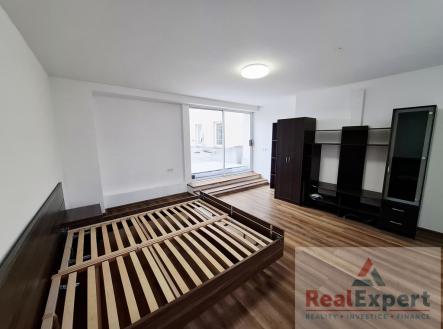 Pronájem bytu, 1+1, 44 m²