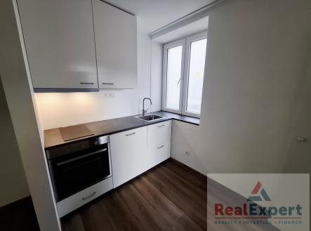 Pronájem bytu, 1+1, 44 m²