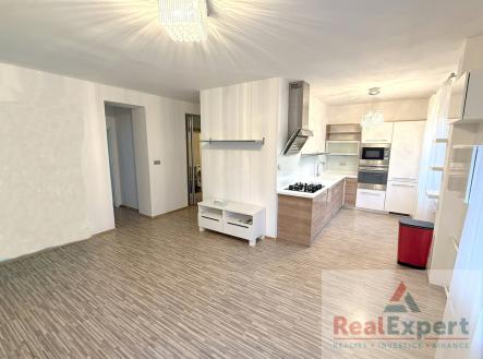 Pronájem bytu, 2+kk, 57 m²