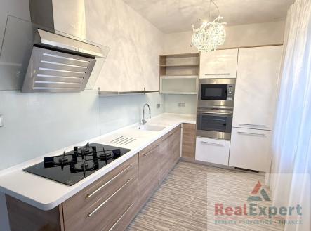 Pronájem bytu, 2+kk, 57 m²