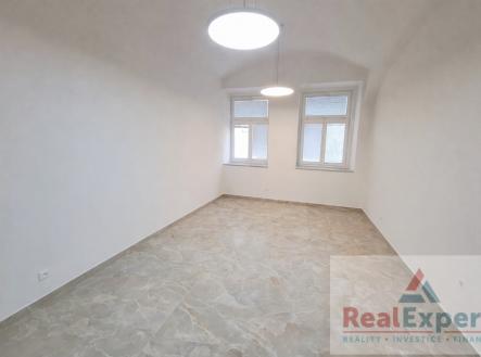 Pronájem bytu, 1+kk, 35 m²