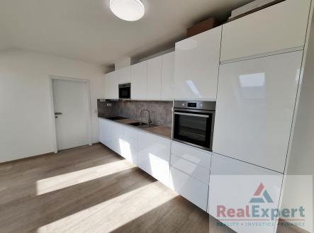 Pronájem bytu, 2+kk, 52 m²