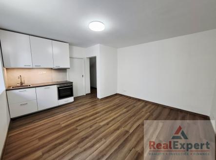 Pronájem bytu, 1+kk, 34 m²