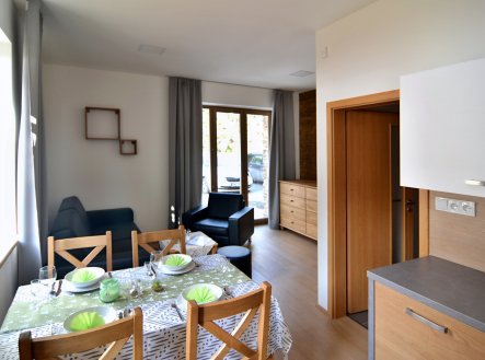 Apartmán 2+kk (č.15) v Horní Lipové včetně parkovacího místa a vybavení
