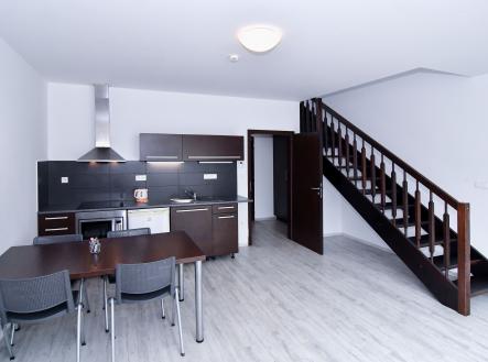 Pronájem bytu, 3+kk, 141 m²
