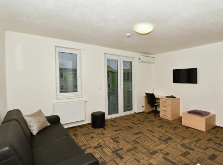 Pronájem bytu, 2+kk, 66 m²