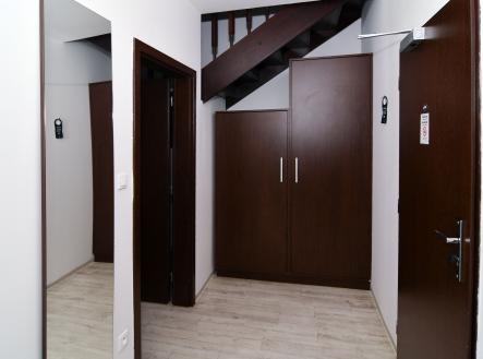 Pronájem bytu, 2+kk, 100 m²