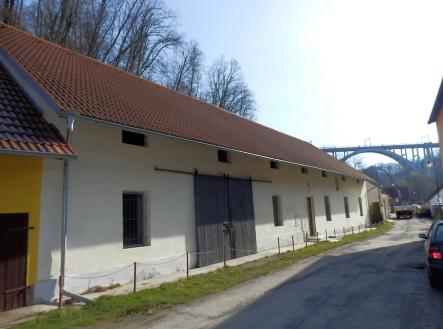 Prodej - dům/vila, 351 m²