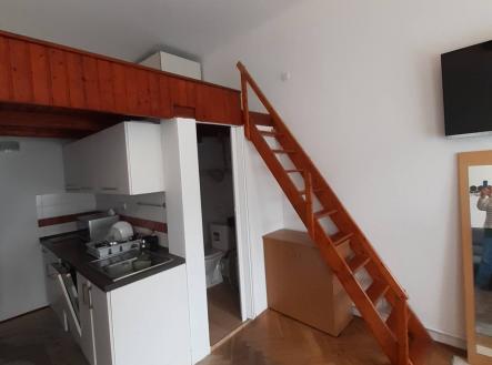 Pronájem bytu, 1+kk, 28 m²