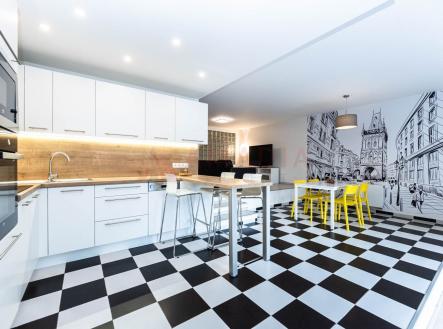 Prodej bytu, 1+kk, 81 m²