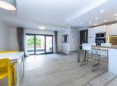 Prodej bytu, 1+kk, 81 m²
