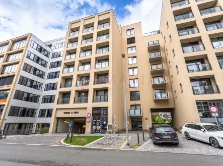 Prodej bytu, 1+kk, 81 m²