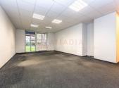 Pronájem kanceláře, 72 m²