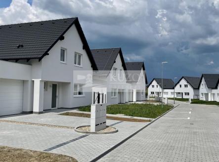 Prodej - dům/vila, 127 m² obrázek