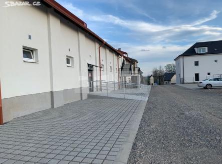 Pronájem skladovací prostor, 12 m²