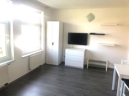 Pronájem bytu, 1+kk, 22 m²