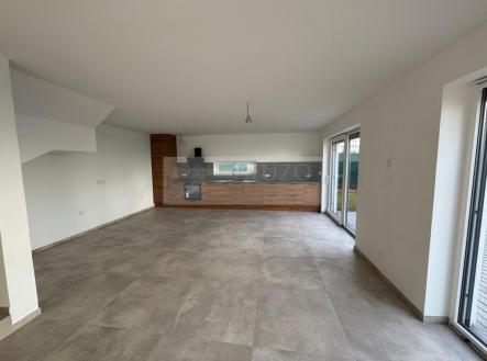 Pronájem domu/vily, 164 m²