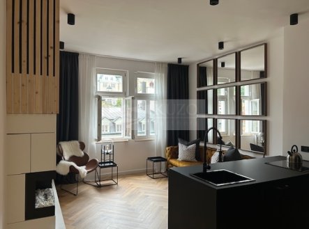 Prodej elegantního bytu 2+kk, 49 m², ulice Sadová, Karlovy Vary