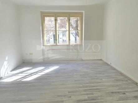 Pronájem kanceláře, 120 m²