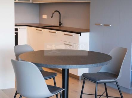 Pronájem bytu, 2+kk, 70 m²