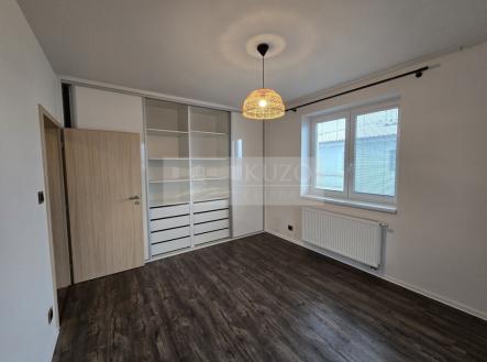 Pronájem bytu, 4+kk, 90 m²