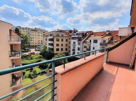 Pronájem bytu, 2+kk, 94 m²