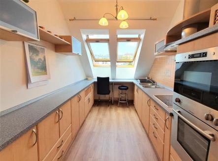 Pronájem bytu, 2+kk, 94 m²