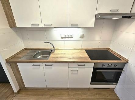 Pronájem bytu, 1+kk, 36 m²