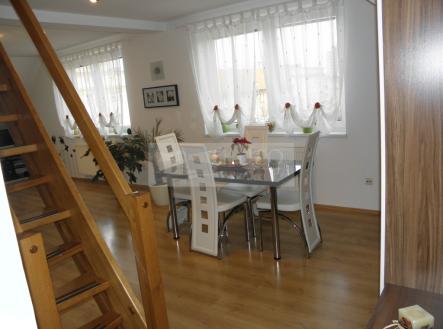 Pronájem bytu, 2+1, 74 m²