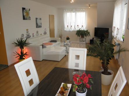 Pronájem bytu, 2+1, 74 m²