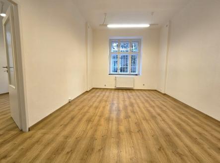 Pronájem obchodní prostor, 105 m²